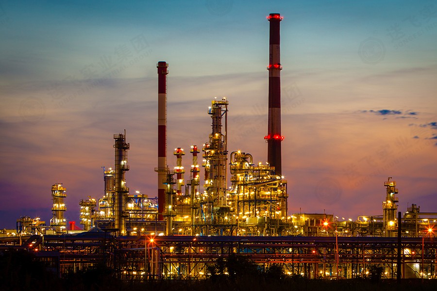 在夜晚，我們怎樣識別哪些燈具是航空障礙燈？